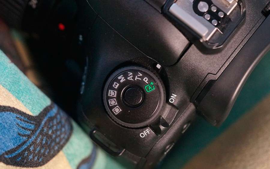 Canon EOS 7D Mark II 