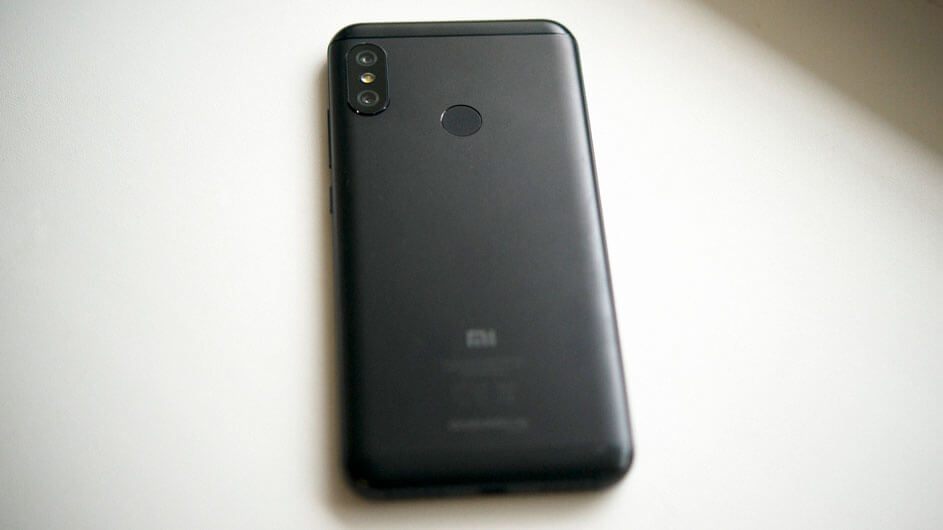 Сравнение Xiaomi Mi A2 и Xiaomi Mi A2 Lite