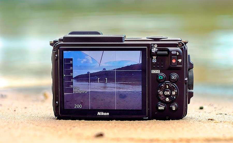 Nikon Coolpix AW130