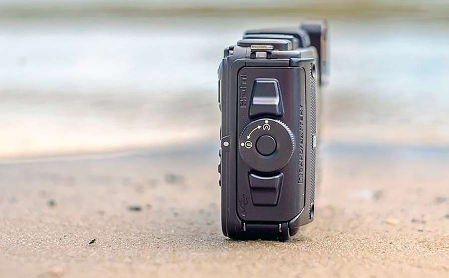Nikon Coolpix AW130