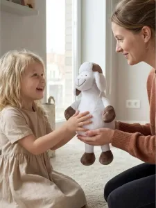 Классическая игрушка BelToys Барашек в шапке (белый/мокко) фото