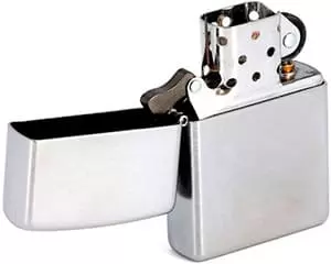 Зажигалки и курительные принадлежности